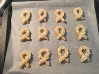 喷香的柏林花环饼干做法图解13)