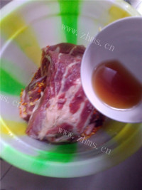 爱吃自制四川腊肉做法图解3)