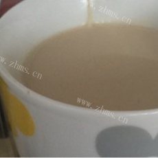 玉盘珍馐的西米奶茶