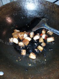 好吃的五花肉炒饭做法图解4)