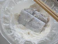 煎刀鱼自制做法图解4)