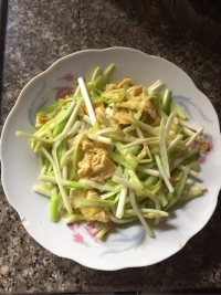 家常菜韭黄炒鸡蛋