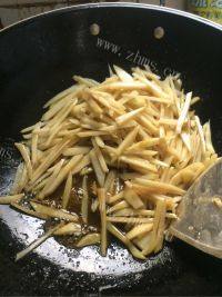 家常菜青椒土豆丝做法图解3)