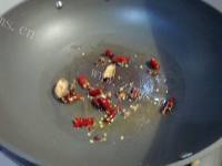 美味的腌菜煮凉粉做法图解4)