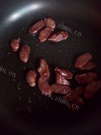 午餐梅干菜香肠饭做法图解4)