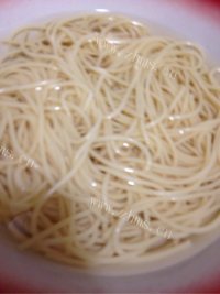 可口的黑椒猪柳意面做法图解2)
