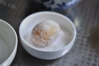美味的咸鸡蛋做法图解5)