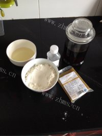自制莲蓉月饼做法图解1)