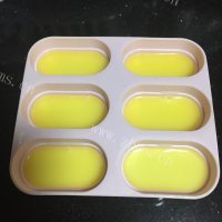 美味的牛奶冰棒做法图解4)