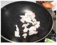 香气浓郁的豆腐干炒肉做法图解2)