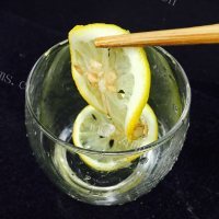 满口清香的柠檬水做法图解8)