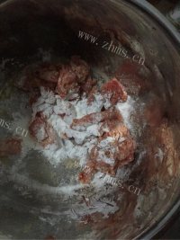 鲜美的肉羹粉丝汤做法图解2)