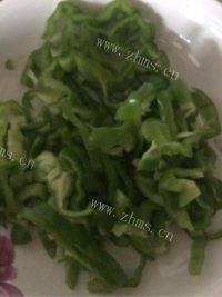 好吃的尖椒干豆腐做法图解2)