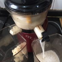 美味的雪梨冰糖豆浆做法图解6)