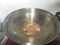 肉炒茶树菇做法图解7)