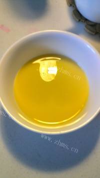 色香味俱全的蒸鸡蛋羹做法图解2)