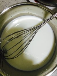 自制原味酸奶做法图解5)