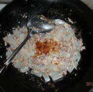家常菜肉丝炒杂蔬做法图解5)
