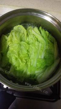 家常菜翡翠白菜卷做法图解2)