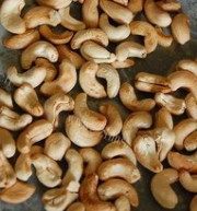 家常菜彩椒腰果鸡丁做法图解1)