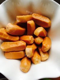 美味的爆炒脆皮肠做法图解2)