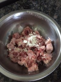 美味的木瓜土豆咖喱鸡做法图解1)