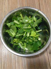 美味的花蛤豆腐汤做法图解3)