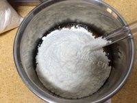 美味的椒盐五仁月饼做法图解2)