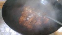 「DIY」香菇烧鸡腿肉做法图解4)