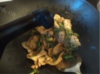 垂涎欲滴的青椒回锅肉做法图解9)
