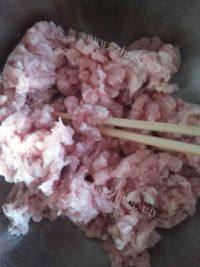 家常菜香菇肉丸做法图解1)