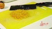 自制肉松饭卷做法图解3)