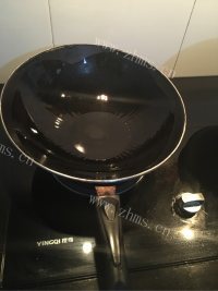 排骨炖土豆做法图解3)