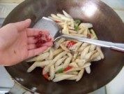 美味的酸辣藕带做法图解10)