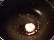 色香味俱全的白萝卜炒肉做法图解2)