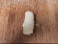 自制枣泥菊花酥做法图解8)