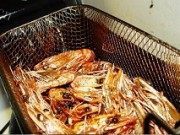 口感饱满的鱼香大虾做法图解1)
