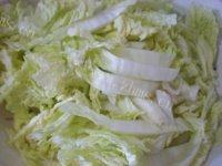 诱人的冻豆腐炖白菜做法图解2)