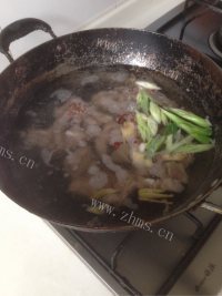 家常菜糖醋小排做法图解3)