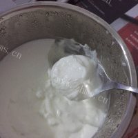 开胃的自制酸奶的做法图解三
