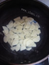 玉盘珍馐的青椒土豆片做法图解3)
