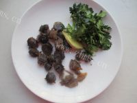 营养海参菌菇蛋花汤的做法图解三