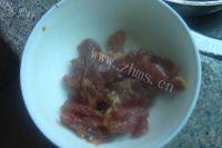 让人怀念的土豆丝炒肉做法图解3)