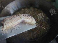 酸菜汆白肉自制做法图解13)