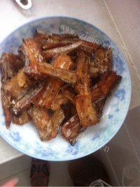五味俱全的糖醋带鱼做法图解6)