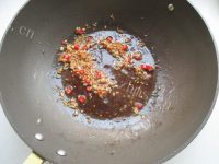 美味的蒜蓉粉丝蒸带子做法图解8)