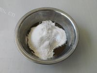 自制广式莲蓉月饼做法图解5)