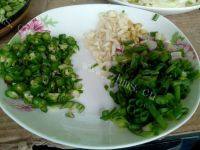 香辣豇豆粒炒霉豆子做法图解2)