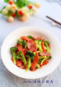 家常菜西兰花炒腊肠