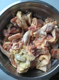 色泽鲜亮的地锅鸡做法图解1)